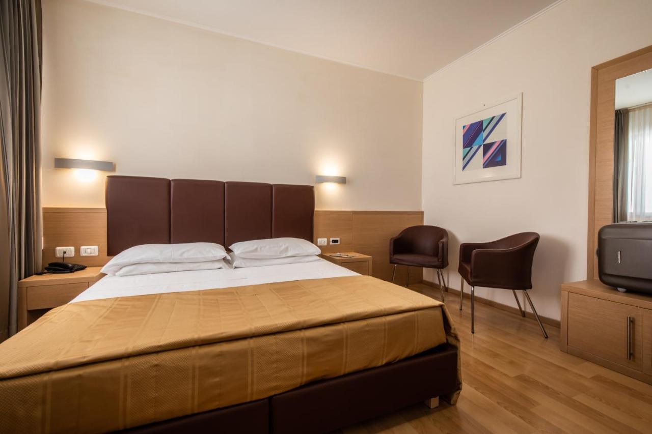 Hotel Centro Benessere Gardel Arta Terme Exteriör bild