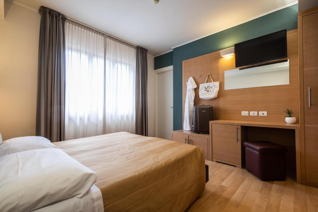 Hotel Centro Benessere Gardel Arta Terme Exteriör bild