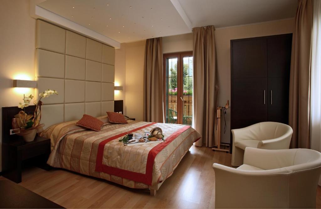 Hotel Centro Benessere Gardel Arta Terme Rum bild